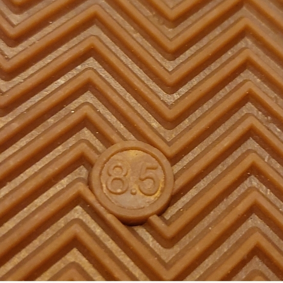 MUDD Red and White Checkered Sneakers, By Mudd Size 8.5 - Picture 11 of 14